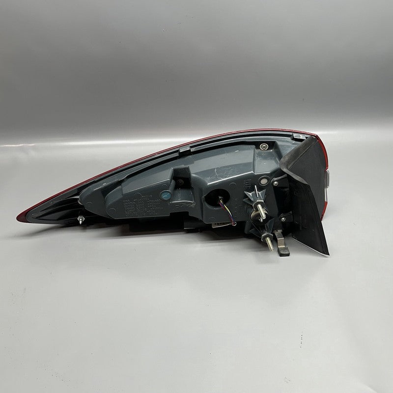 HS73-13404-AC FORD FUSION TAIL LIGHT RIGHT PASSENGER 2017 2018 2019 2020 OEM HS73-13404-AC