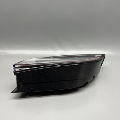 1077402-00-G TESLA MODEL 3 TAIL LIGHT TRUNK RIGHT PASSENGER 2017 18 19 20 2021 1077402-00-G
