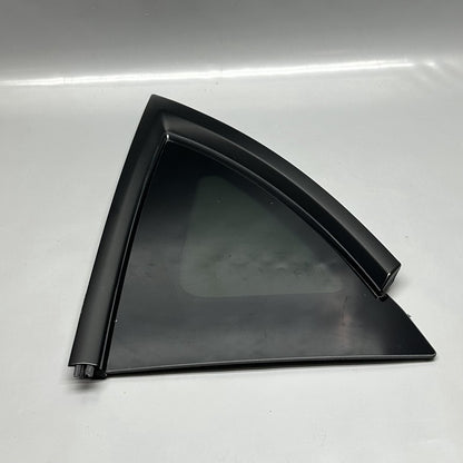 1495740-00-E TESLA MODEL Y QUARTER GLASS LEFT REAR 2020 2021 2022 2023 OEM 1495740-00-E