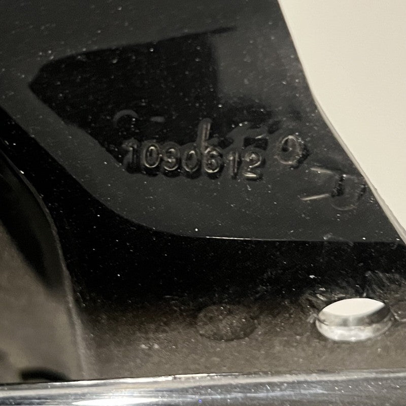 MODEL 3 TESLA MODEL 3 DOOR RIGHT FRONT 2017 2018 2019 2020 2021 2022 2023 OEM DAMAGED