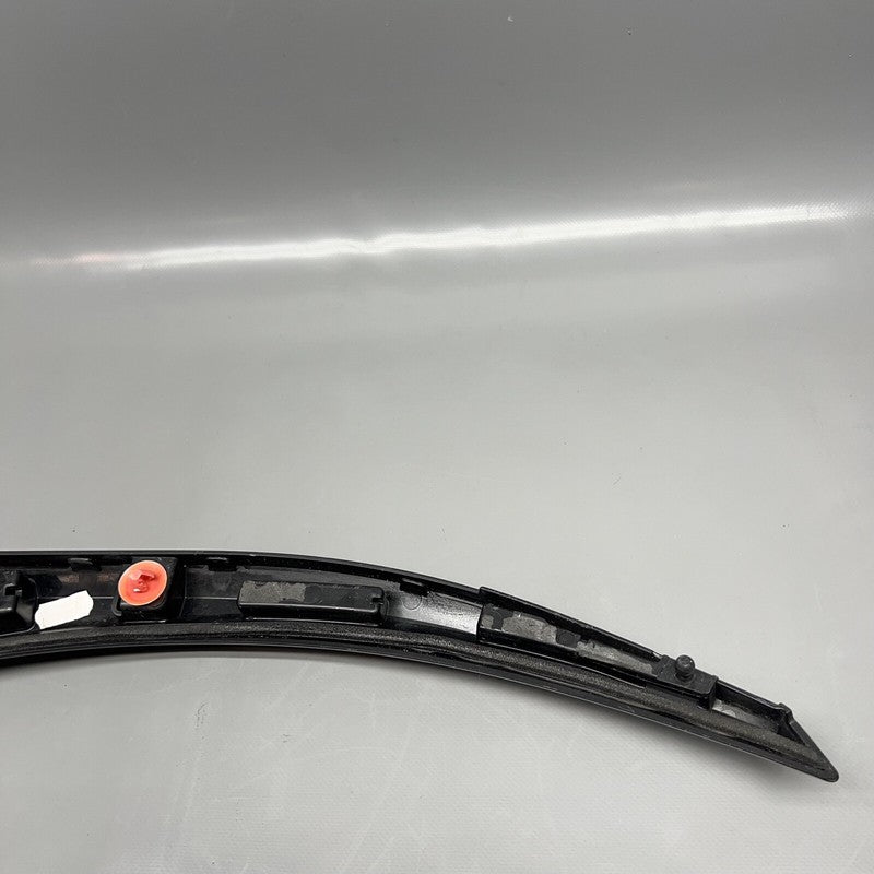 670111581 MASERATI LEVANTE TAILGATE BACKDOOR SPOILER LEFT 2017 18 19 2020 OEM 670111581