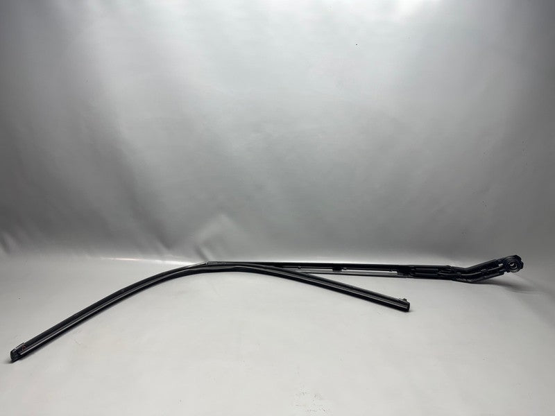TESLA CYBERTRUCK WINDSHIELD WIPER 2024 2025 OEM 1853255-98-D