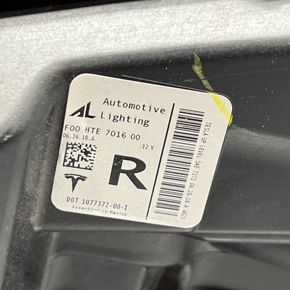 1077372-00-i TESLA MODEL 3 HEADLIGHT RIGHT PASSENGER 2017 2018 2019 2020 LED OEM 1077372-00-i