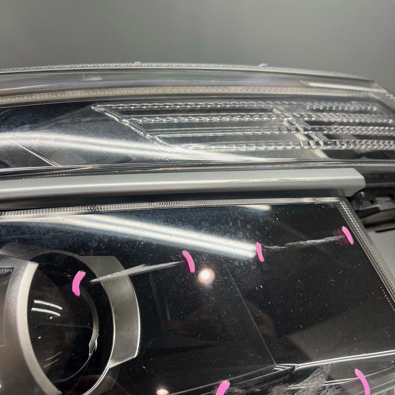 KIA SELTOS HEADLIGHT RIGHT PASSENGER 2021 2022 2023 LED OEM 92101-Q5