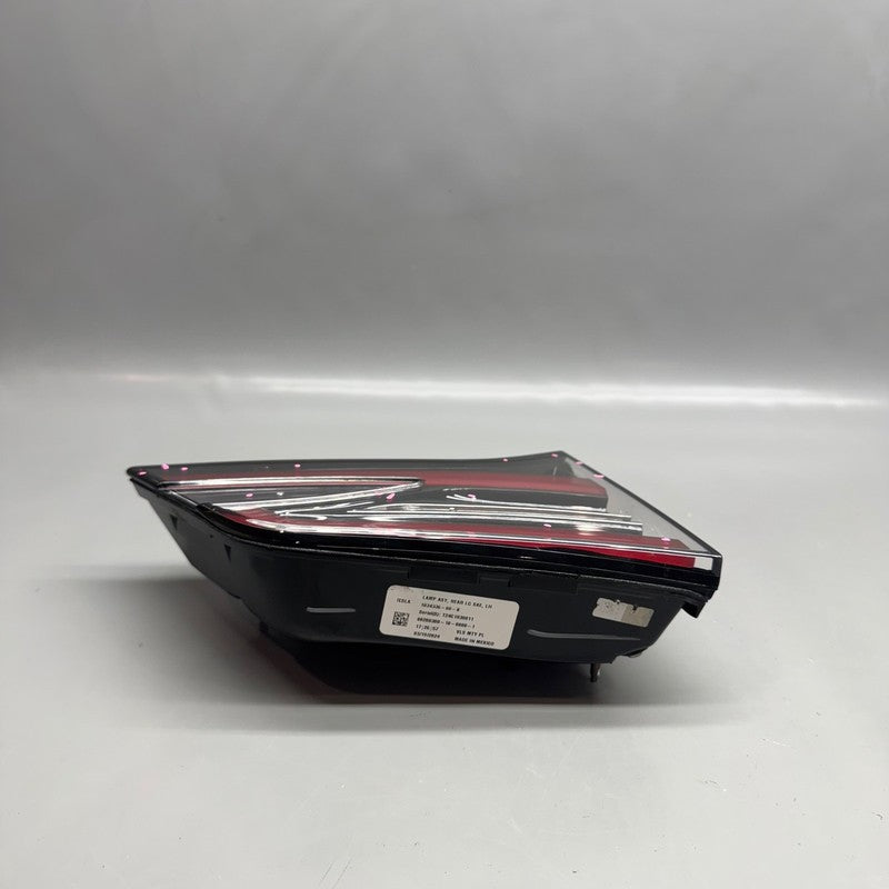 TESLA MODEL X TAIL LIGHT LEFT DRIVER 2016 2017 2018 2019 2020 OEM 1034