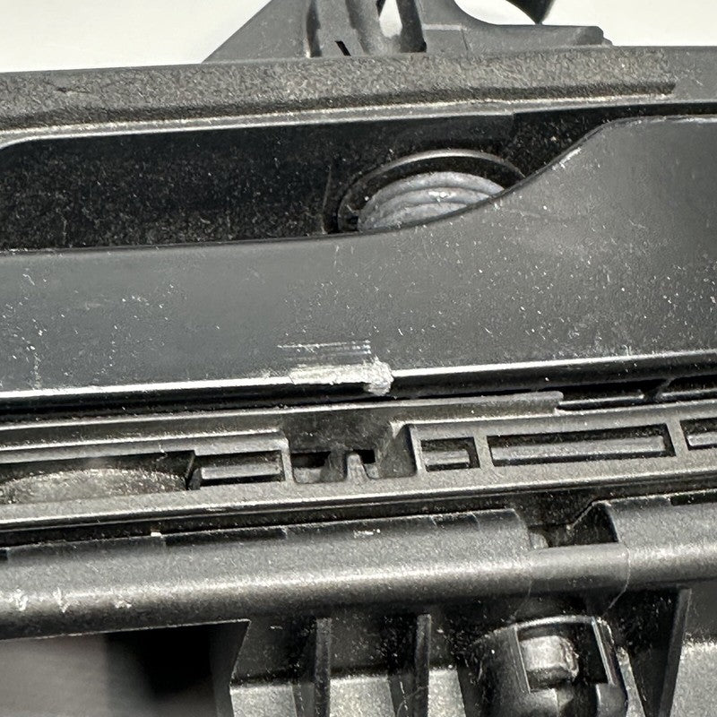 1528114-00-D TESLA MODEL Y DOOR HANDLE LEFT DRIVER 2020 2021 2022 2023 1528114-00-D OEM