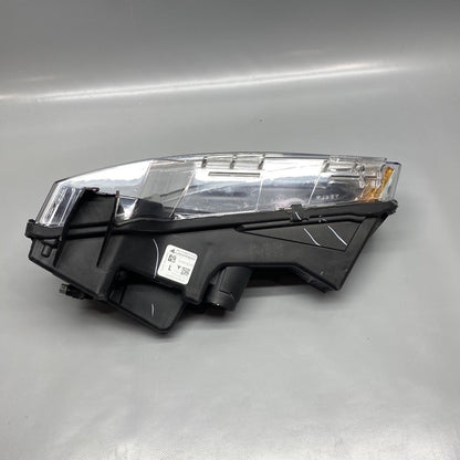 1077391-00-C TESLA MODEL 3 FOG LIGHT LEFT DRIVER 2017 2018 2019 2020 2021 2022 1077391-00-C