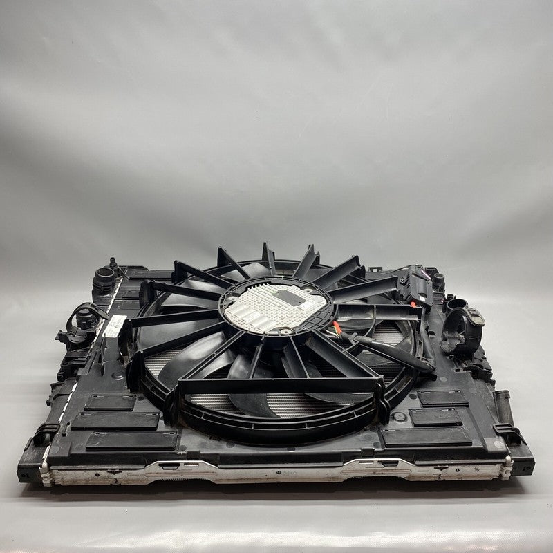 1742 7953398 BMW 850 RADIATOR M8 FAN CONDENSER 17427953398 2017 2018 2019 OEM