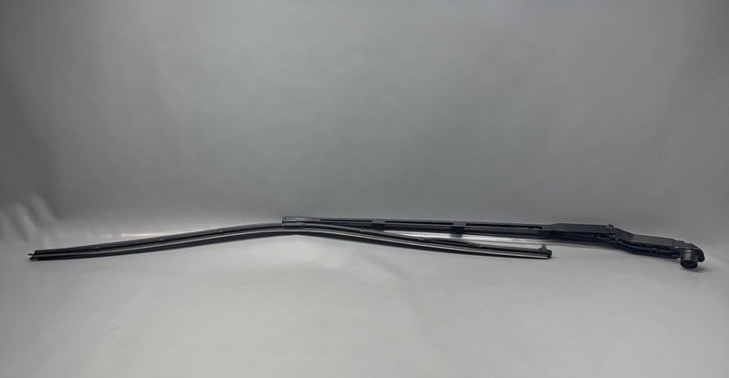 TESLA CYBERTRUCK WINDSHIELD WIPER 2024 2025 OEM 1853255-00-E