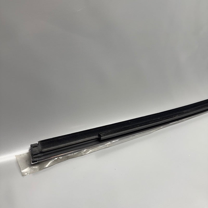 TESLA MODEL X DOOR WINDOW MOLDING RIGHT REAR 2016 2017 2018 2019 2020 