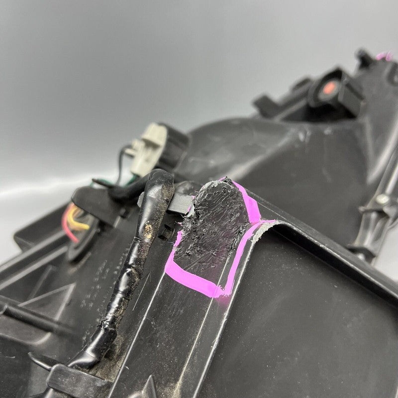 TOYOTA CHR HEADLIGHT LEFT DRIVER HALOGEN 2018 2019 2020 CH-R