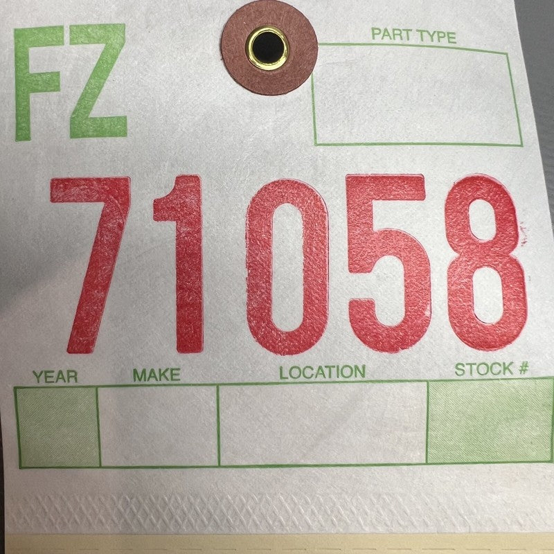 1741538-00-C TESLA CYBERTRUCK BEDSIDE SAIL APPLIQUE LEFT 2023 2024 OEM 1741538-00-C