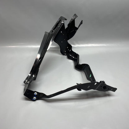 204620590 MERCEDES BENZ C300 HEADLIGHT SUPPORT BRACKET RIGHT 2008 2009 2010 2011 OEM