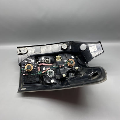 84201-SG051 SUBARU FORESTER TAIL LIGHT LEFT DRIVER 84201-SG051 2014 2015 2016 OEM
