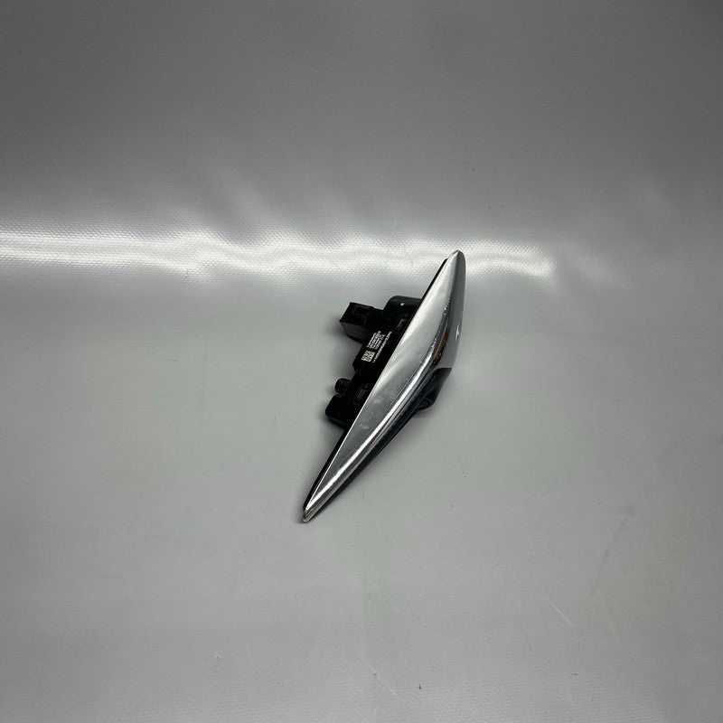 TESLA MODEL 3 FENDER CAMERA MARKER LEFT 2018 2019 2020 2021 1125106-77