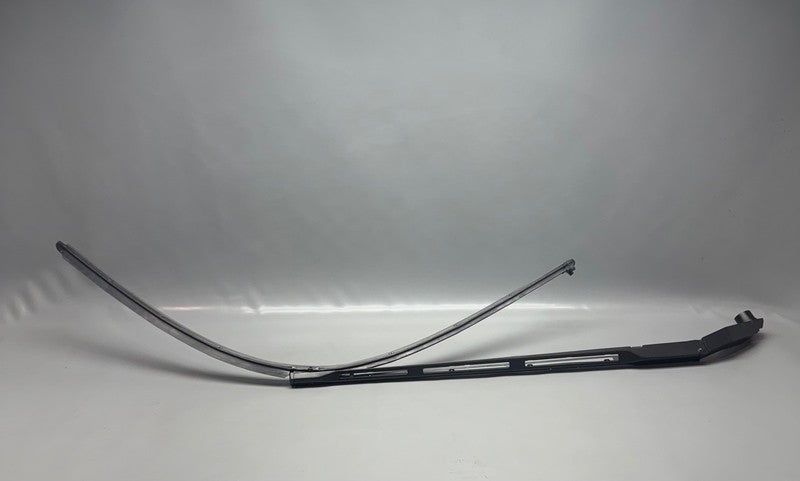 TESLA CYBERTRUCK WINDSHIELD WIPER 2024 2025 OEM 1853255-98-D