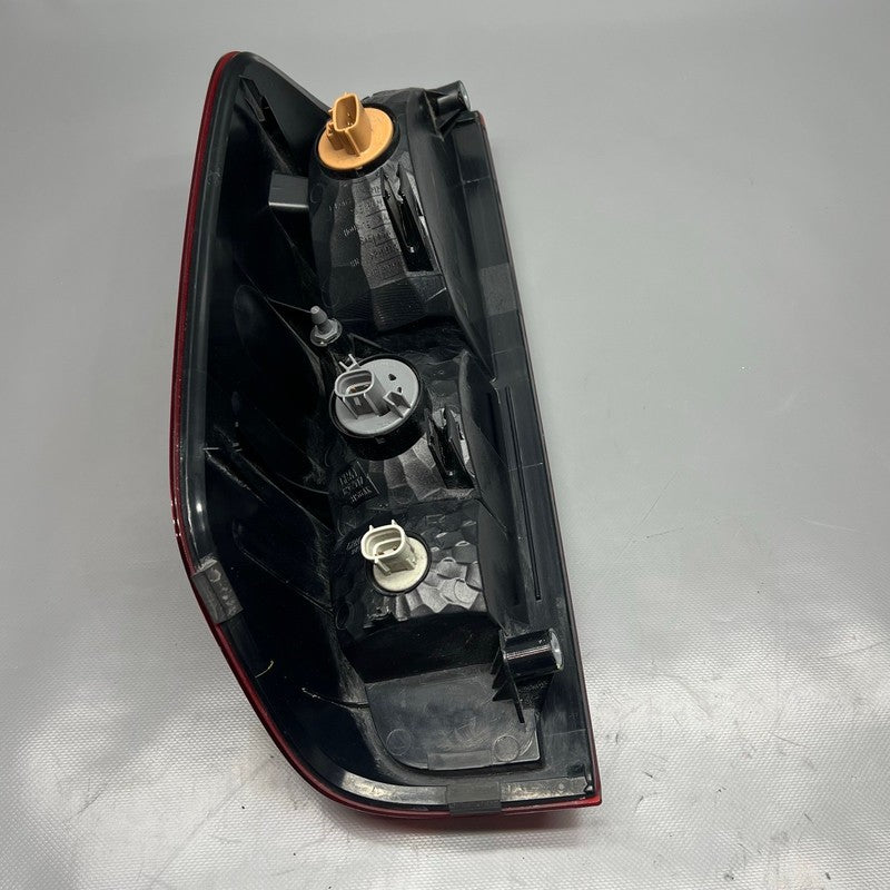 NISSAN FRONTIER TAIL LIGHT RIGHT PASSENGER 2005-2009 2010 2011 2012 20