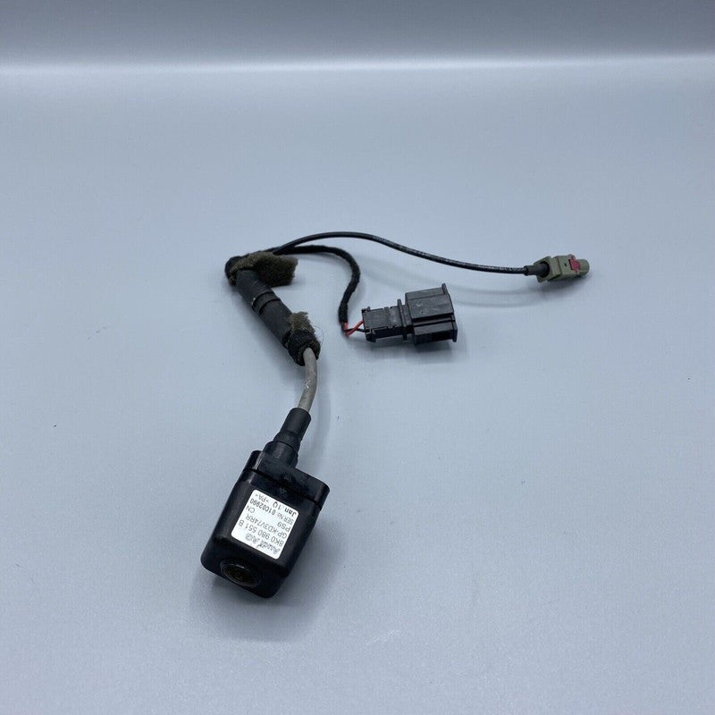 8K0980551B AUDI A8 REAR VIEW BACKUP CAMERA 8K0980551B 2011 2012 2013 2014 2015 OEM