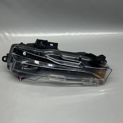 1077391-00-C TESLA MODEL 3 FOG LIGHT LEFT DRIVER 2017 2018 2019 2020 OEM 1077391-00-C
