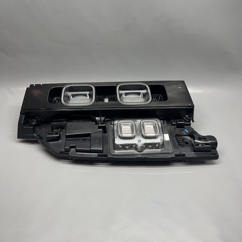 L8B3-13405-A LAND ROVER DEFENDER TAIL LIGHT LEFT DRIVER 2020 2021 2022 OEM L8B3-13405-A