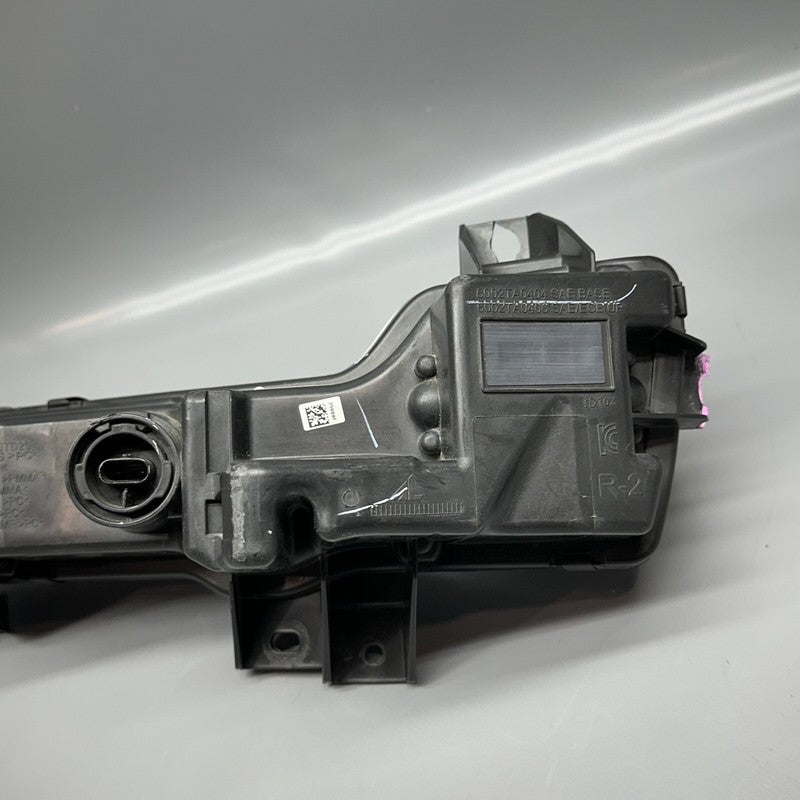 1077390-00-F TESLA MODEL 3 FOG LIGHT RIGHT PASSENGER 2020 2021 22 2023 2 PIN OEM 1077390-00-F