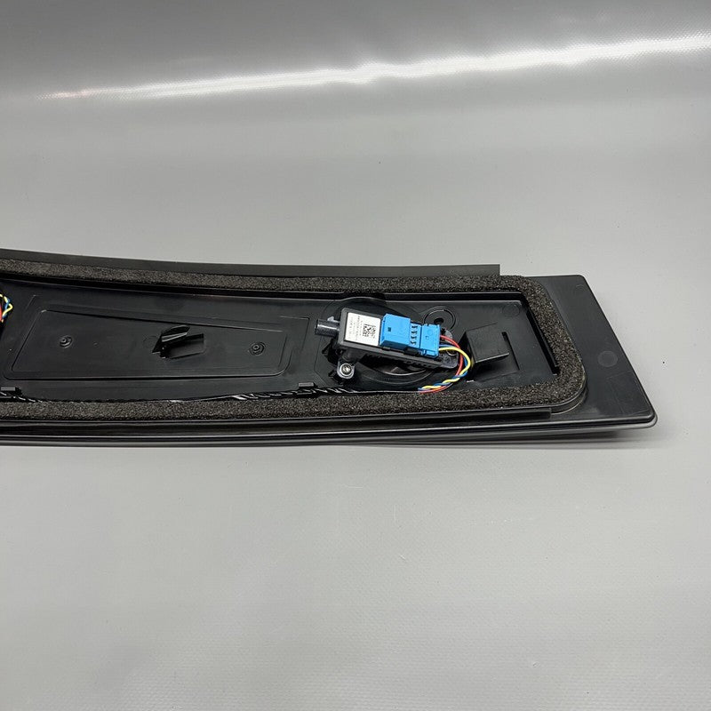 1100441-00-E TESLA MODEL 3 B PILLAR APPLIQUE RIGHT WITH CAMERA 2017 2018 19 2020 21 2022 2023