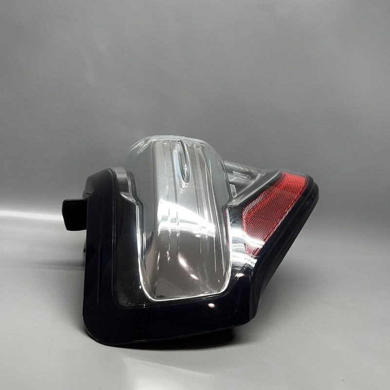 4 RUNNER TOYOTA 4 RUNNER TAIL LIGHT LEFT DRIVER 2017 18 19 20 21 22 23 2024 OEM