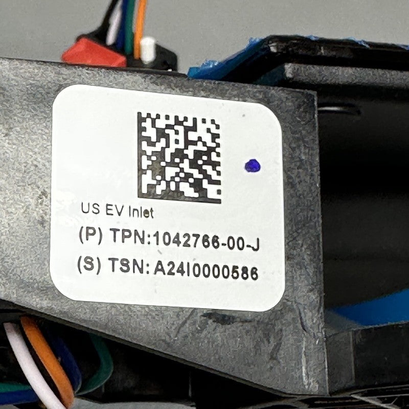 1042766-00-J TESLA MODEL S CHARGE DOOR REFLECTOR LIGHT LEFT 2016 2017 2018 2019 2020 OEM