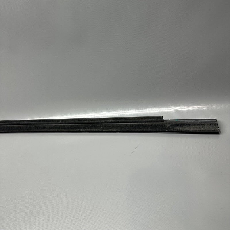 1032165-88-D TESLA MODEL X DOOR WINDOW MOLDING LEFT FRONT 2016 17 18 19 2020 OEM 1032165-88-D