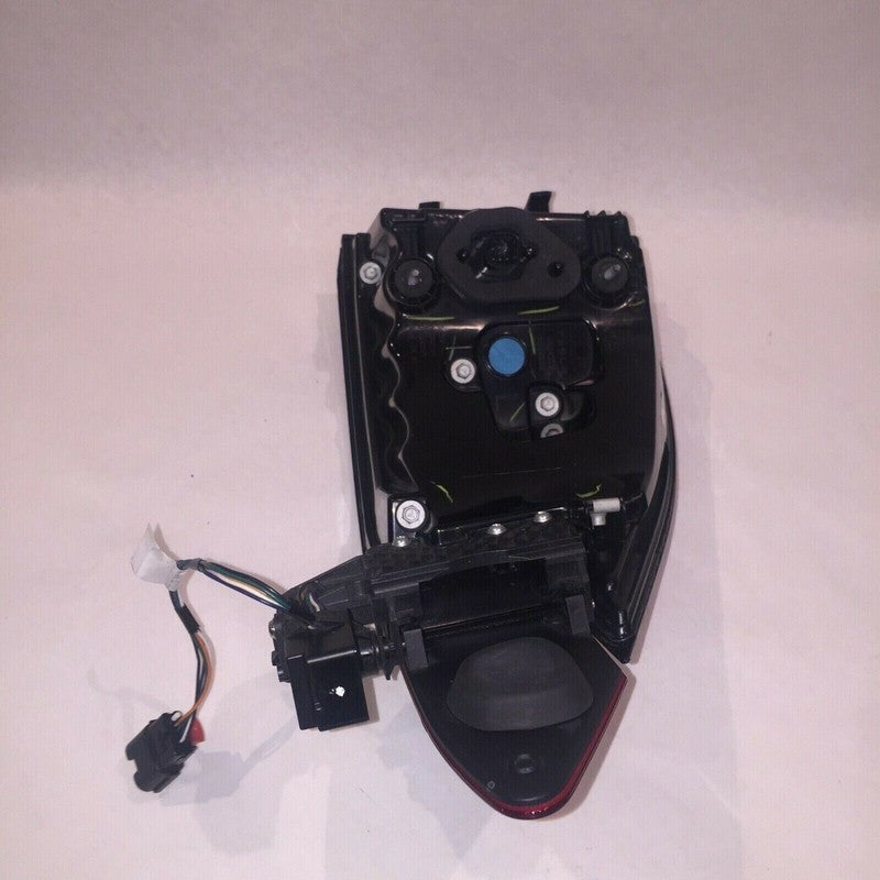 TESLA MODEL X TAIL LIGHT LEFT DRIVER 1034332-00-A 2015 2016 2017 2018 