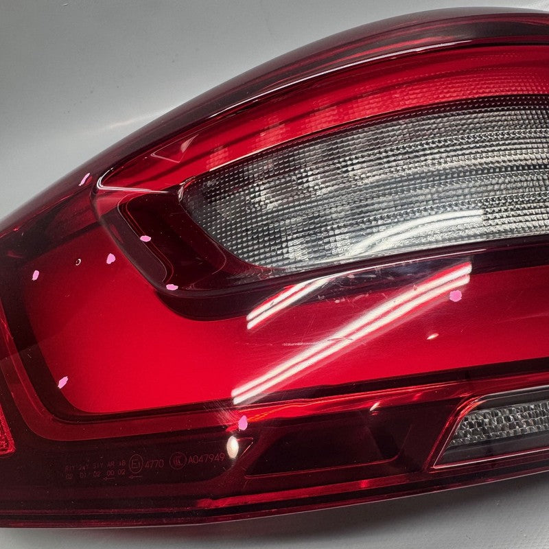BMW X5 TAIL LIGHT LEFT DRIVER X5M 2018 2019 2020 2021 2022 2023 OEM 37