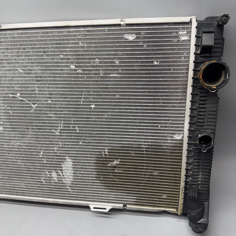 MERCEDES BENZ E350 E550 RADIATOR 2010 2011 2012 2013 2014 2015 OEM A20