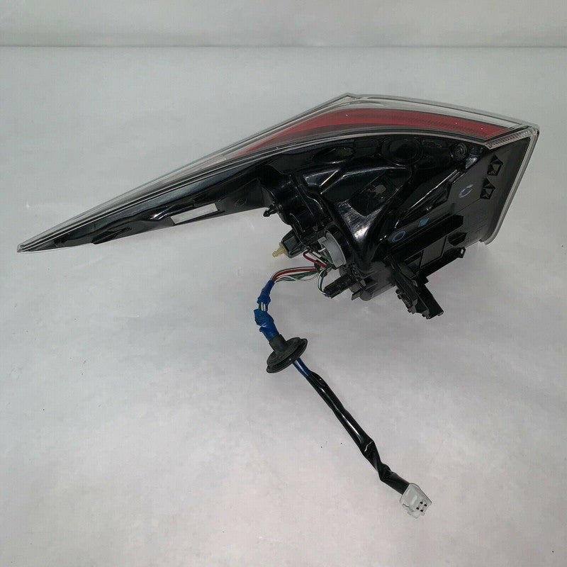 81550-47290-B TOYOTA PRIUS TAIL LIGHT RIGHT PASSENGER SIDE 2016 2017 LED OEM