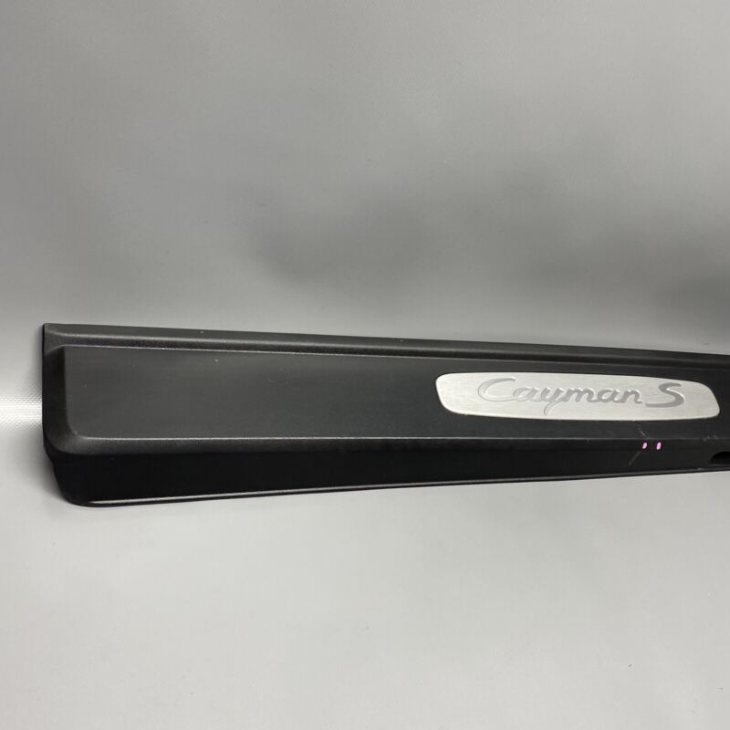 98150466702 PORSCHE CAYMAN S 981 DOOR SILL RIGHT FRONT 98150466702 2013 2014 2015 2016 OEM