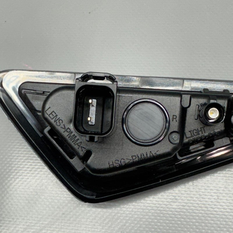 TESLA MODEL 3 Y FENDER CAMERA MARKER RIGHT 2018 2019 2020 2021 2022 20