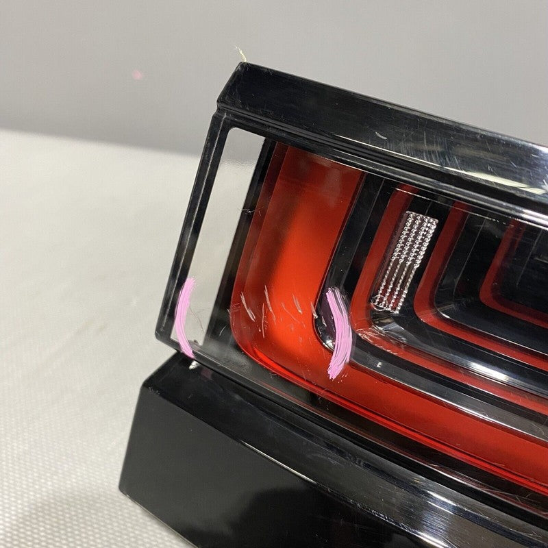 RANGE ROVER EVOQUE TAIL LIGHT RIGHT PASSENGER K8D2-13404-BE OEM 2018 2