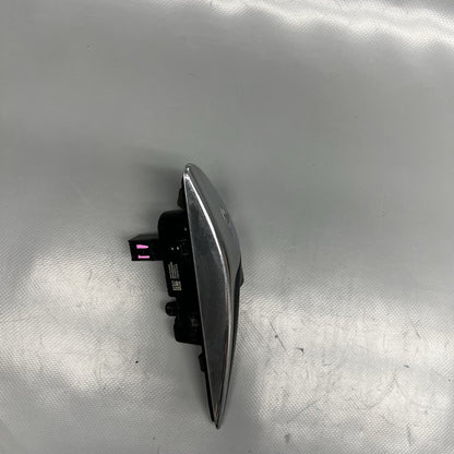 1125107-00-B TESLA MODEL 3 FENDER CAMERA MARKER RIGHT 2017 2018 2019 2020 2021 1125107-00-B