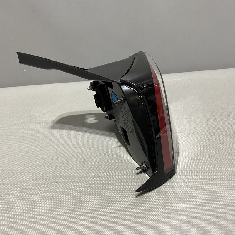 TESLA MODEL 3 TAIL LIGHT LEFT DRIVER 1077397-00-G 2017 2018 2019 2020 