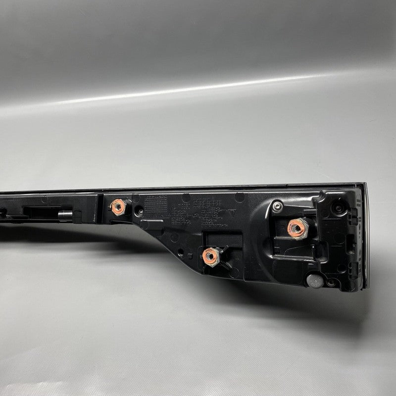 PORSCHE CAYENNE REAR REFLECTOR PANEL 9Y0945081S 2019 2020 2021 2022 OE