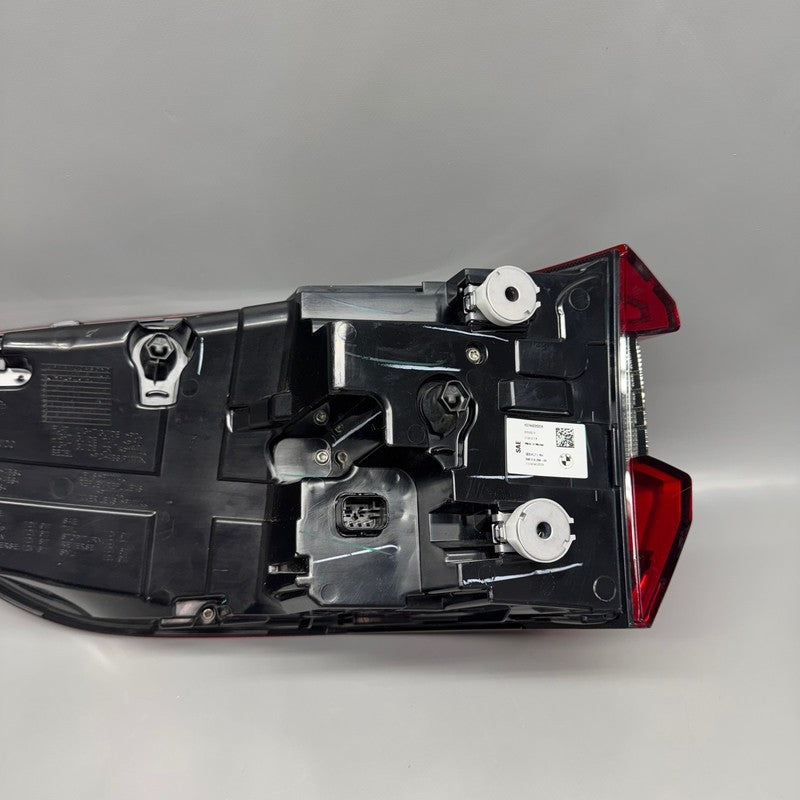 BMW X5 TAIL LIGHT RIGHT PASSENGER X5M 2019 2020 2021 2022 2023 OEM 374