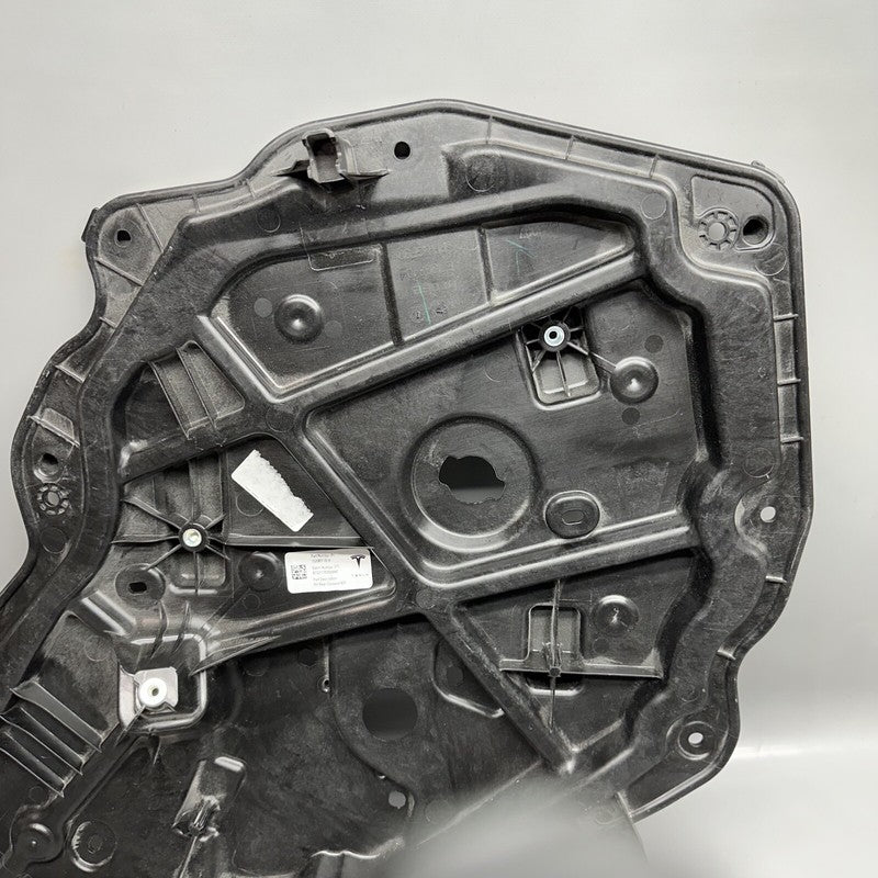 1526807-00-B TESLA MODEL Y DOOR CLOSEOUT PANEL ONLY RIGHT REAR 2020 21 22 2023 1526807-00-B