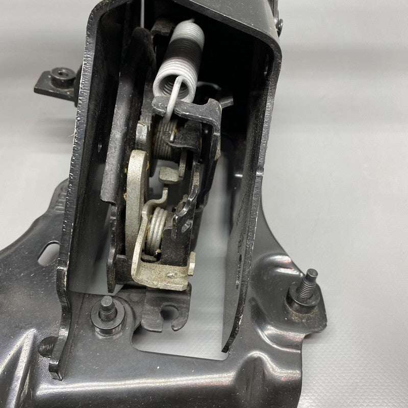 750 BMW 750 RADIATOR SUPPORT HEADLIGHT BRACKET RIGHT 2016 2017 2018 2019 OEM