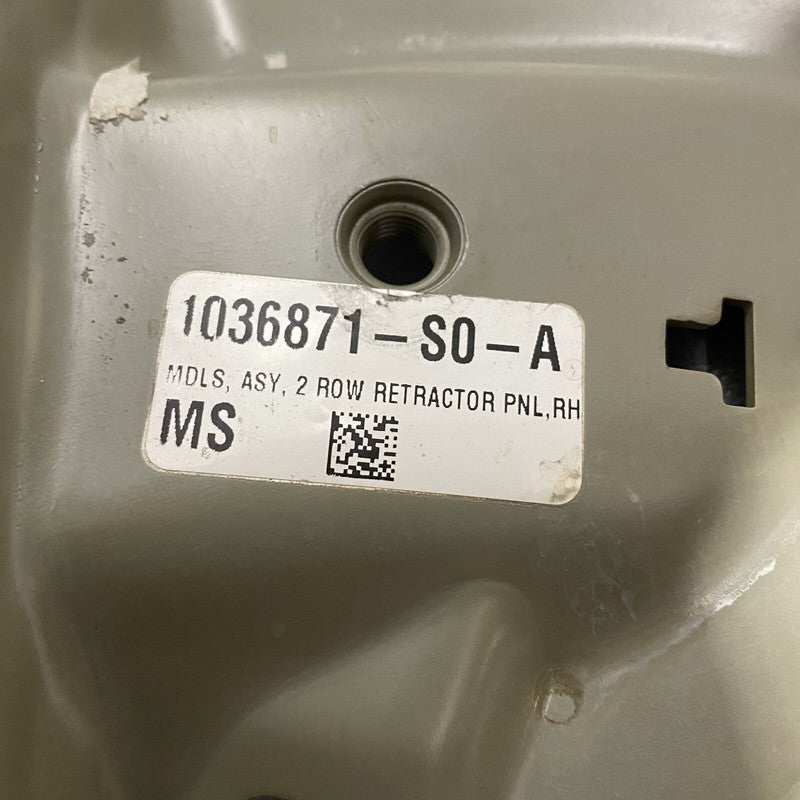 1036871-S0-A TESLA MODEL S 2 ROW RETRACTOR PANEL RIGHT 2016 2017 2018 2019 2020 OEM