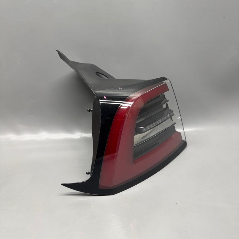 TESLA MODEL 3 TAIL LIGHT LEFT DRIVER 2017-2019 2020 2021 2022 2023 3 P