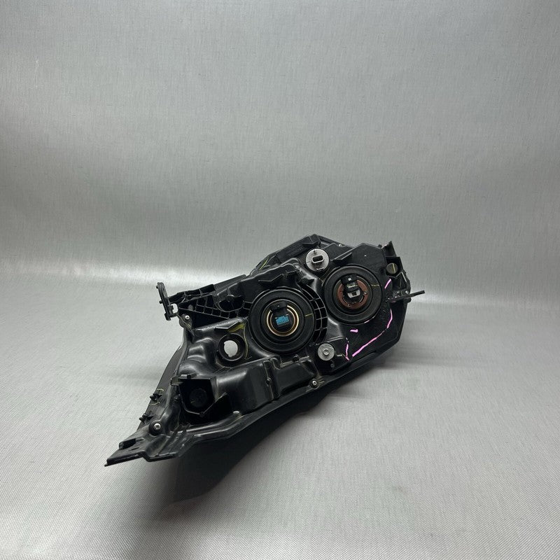 HONDA HR-V HEADLIGHT RIGHT PASSENGER 2019 2020 2021 2022 HALOGEN OEM 
