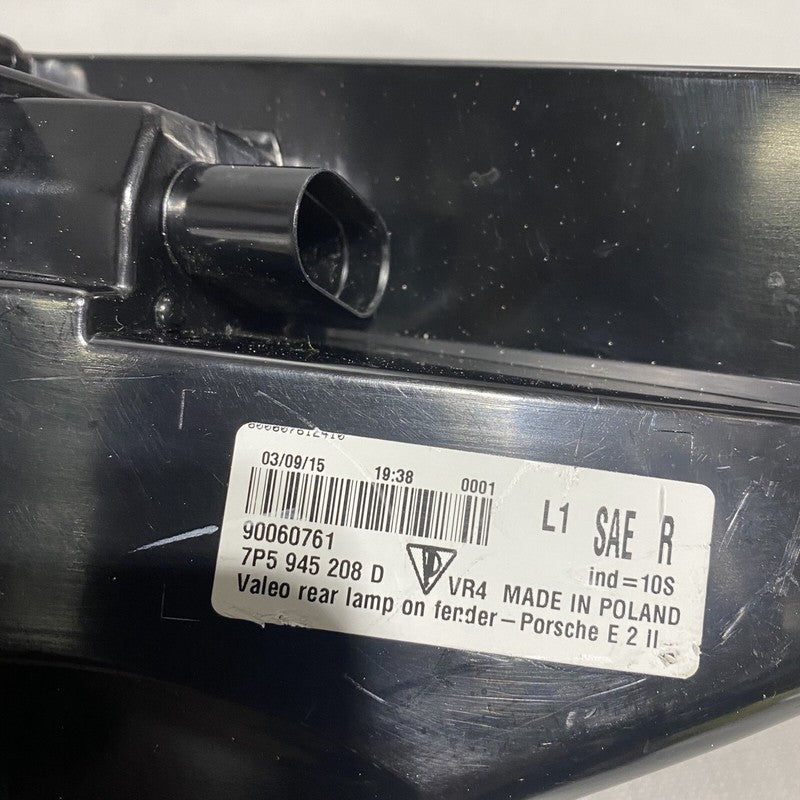 7P5945208D PORSCHE CAYENNE TAIL LIGHT RIGHT SIDE 7P5945208D LED OEM 2015 2016 2017 
