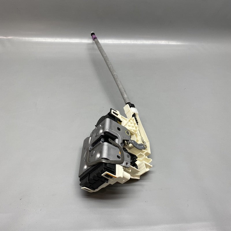 A2047201835 MERCEDES BENZ C300 DOOR LOCK ACTUATOR RIGHT FRONT 2008 2009 2010 2011 OEM