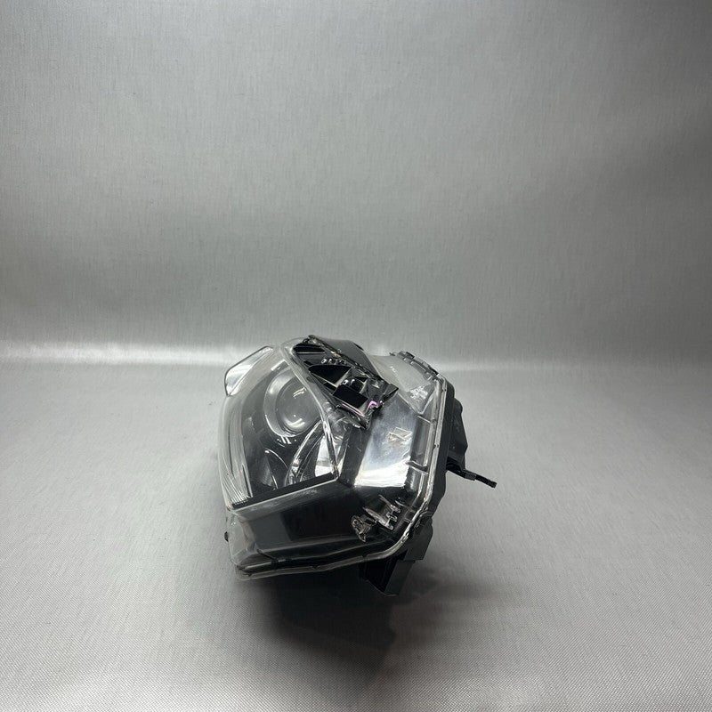 HONDA HR-V HEADLIGHT RIGHT PASSENGER 2019 2020 2021 2022 HALOGEN OEM 