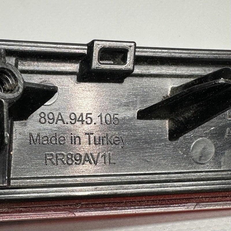 89A945106 AUDI Q4 E-TRON REFLECTOR LEFT REAR 2022 2023 2024 OEM 89A945105