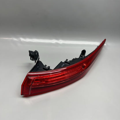 TOYOTA VENZA TAIL LIGHT LEFT DRIVER 2021 2022 2023 OEM